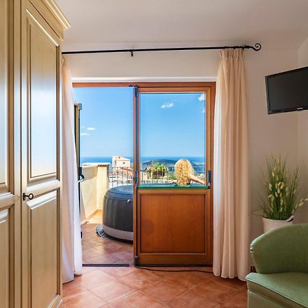 Hotel Marie Claire Ланузеи Екстериор снимка