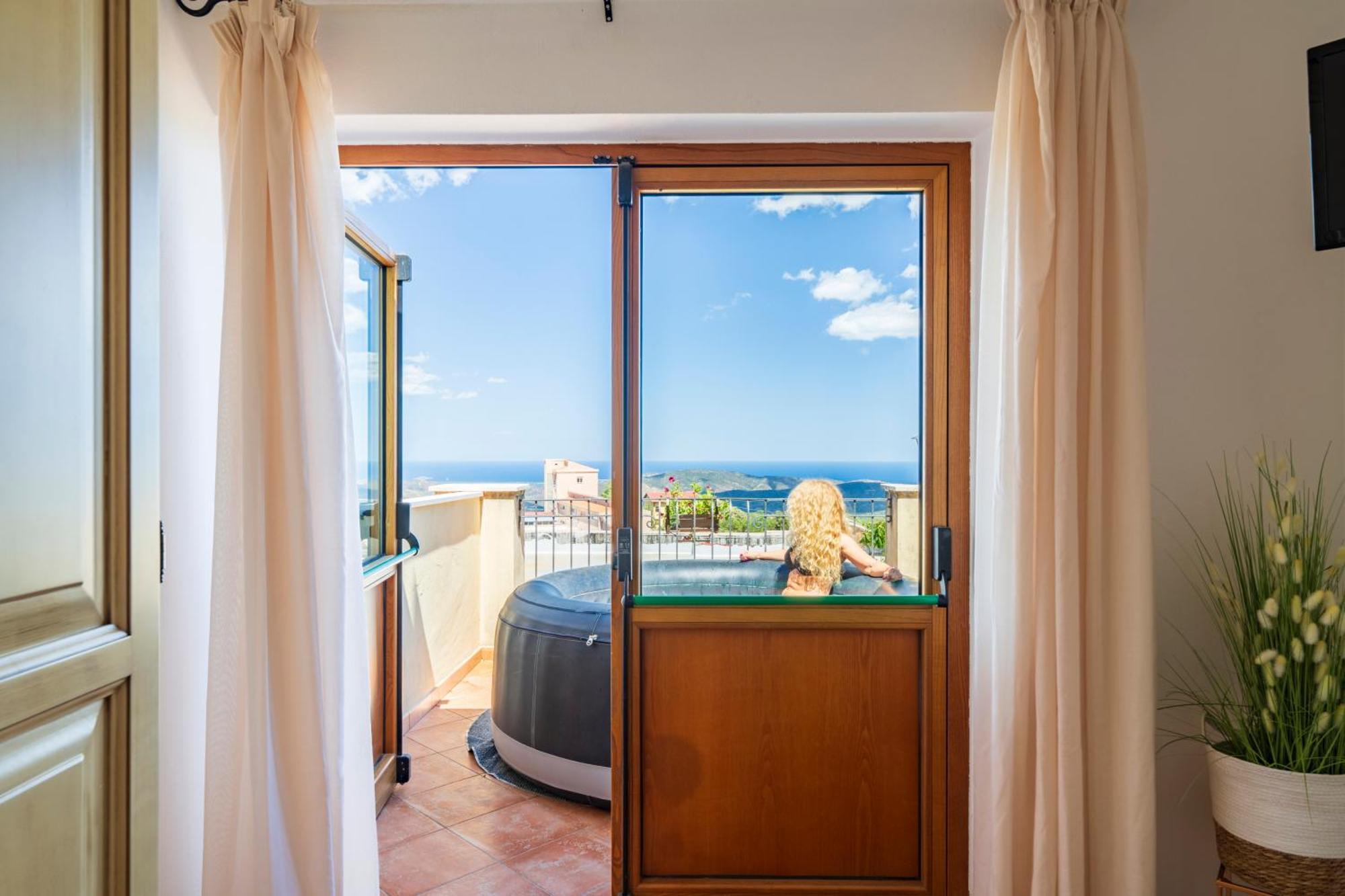 Hotel Marie Claire Ланузеи Екстериор снимка