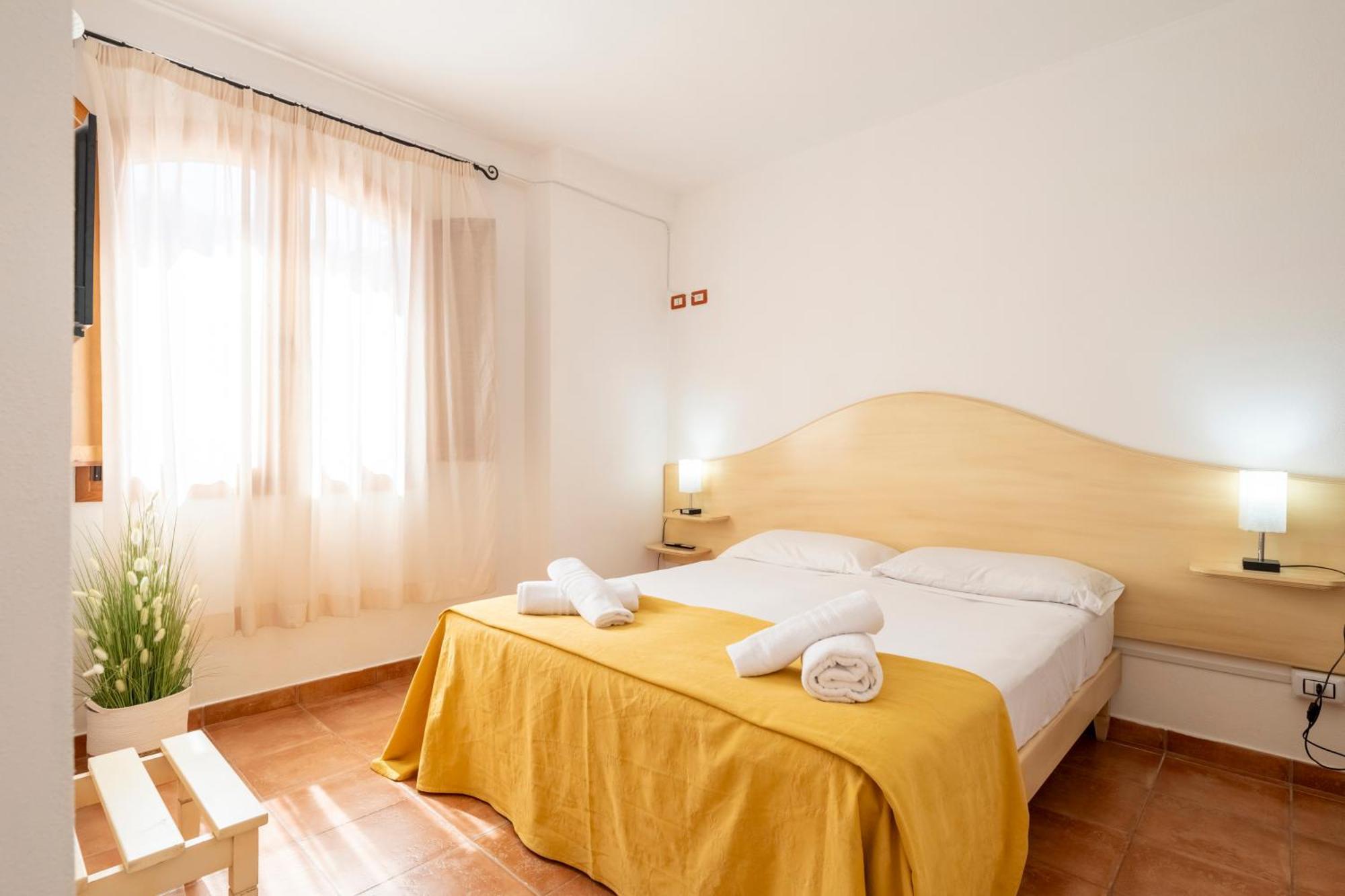 Hotel Marie Claire Ланузеи Екстериор снимка