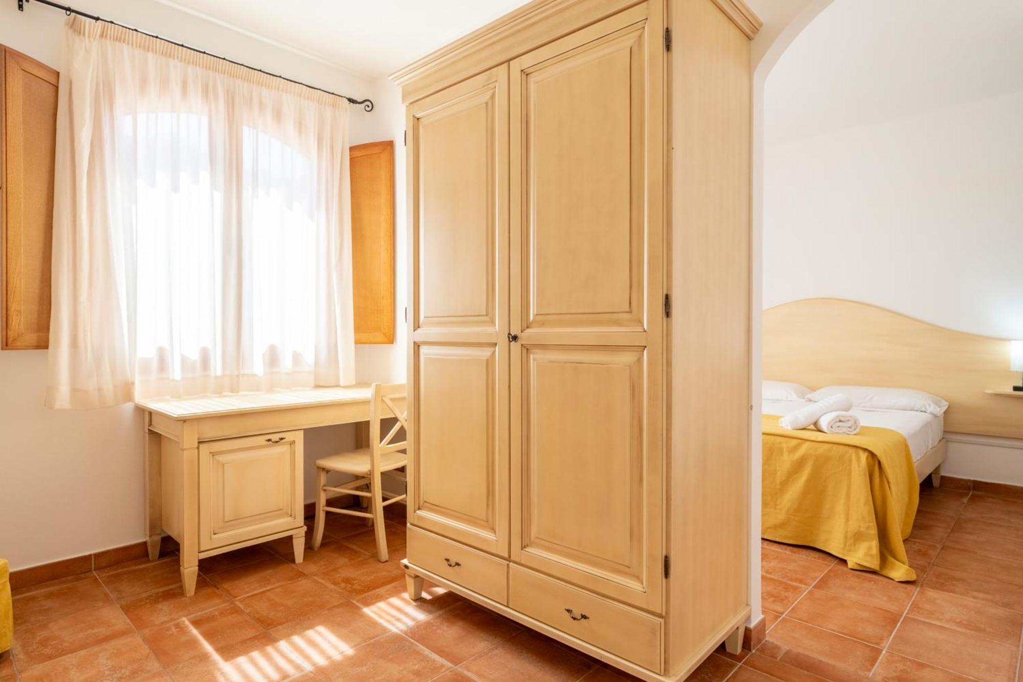 Hotel Marie Claire Ланузеи Екстериор снимка